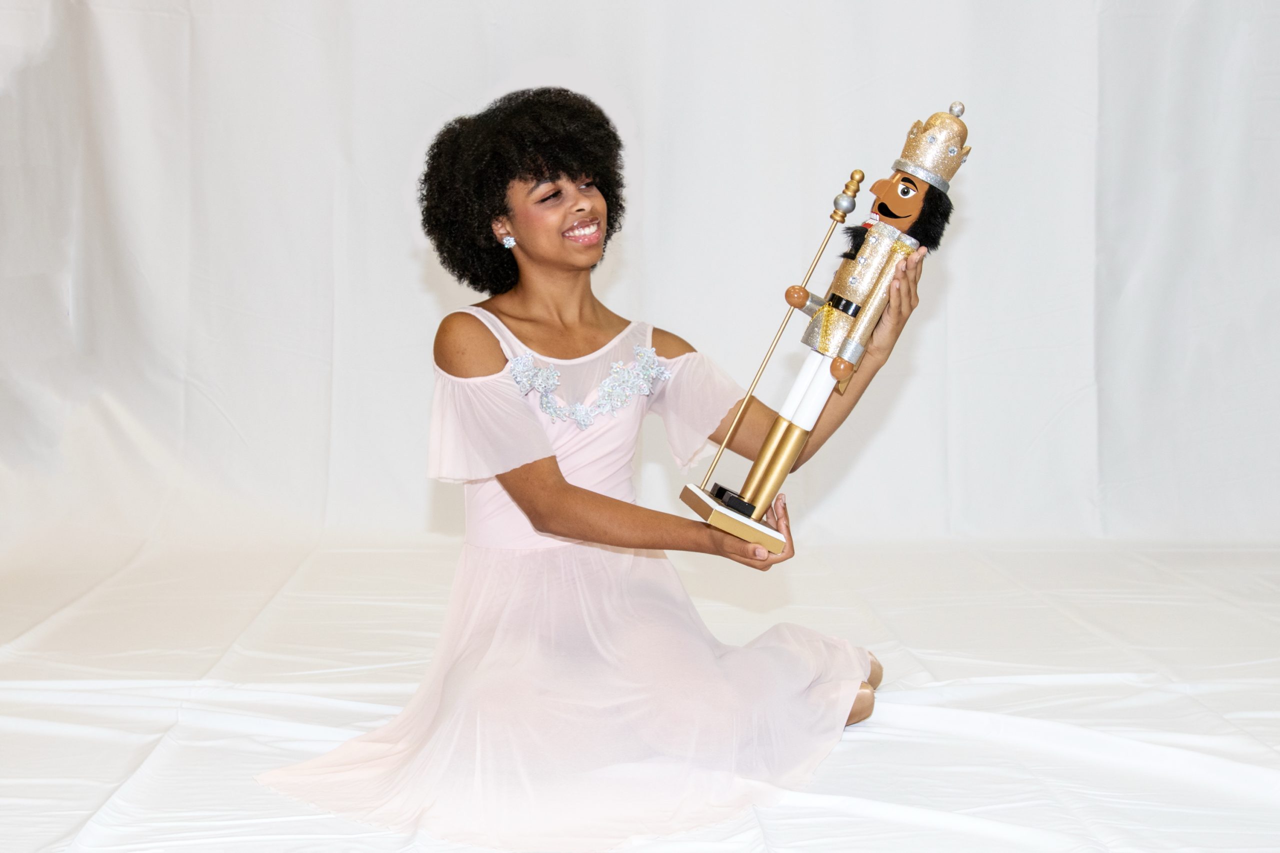 クリスマス   Clara & Peter Holiday tradition 'Clare and the Chocolate Nutcracker' returns to