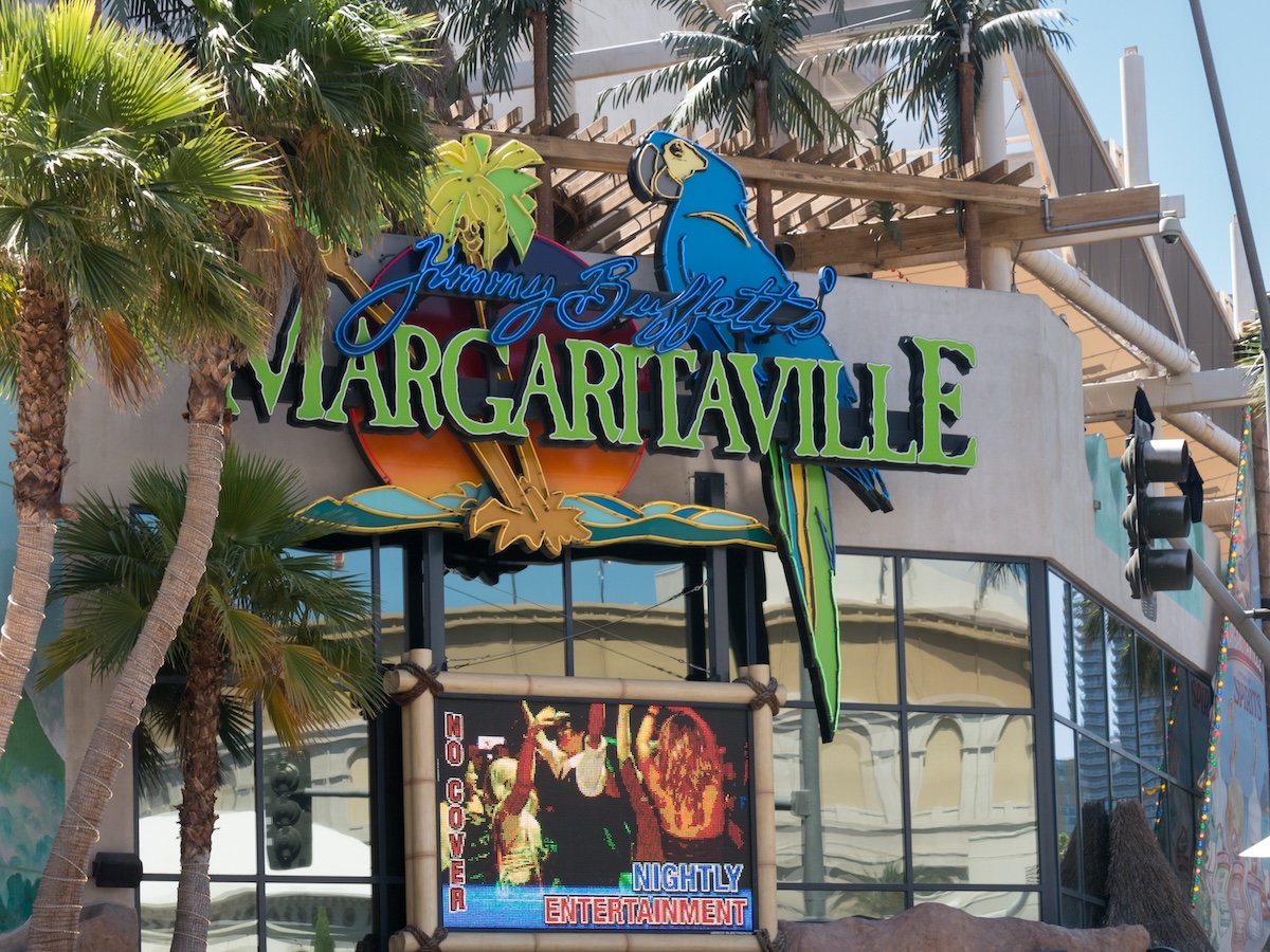 Florida’s $406M immigration tab includes private jet flights and a Margaritaville hotel