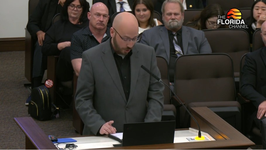 Florida Senate passes bill making it harder for most public employees to form or keep their union