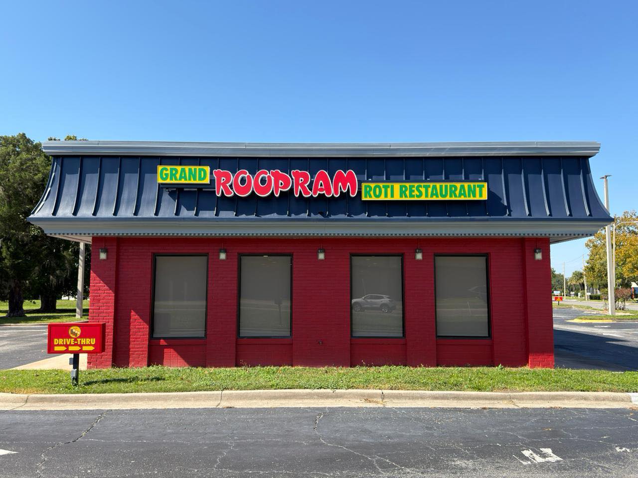 New Orlando restaurants: Surinamese roti on North OBT; more details on Eola Food Hall; a halal ice cream shop in Mills 50