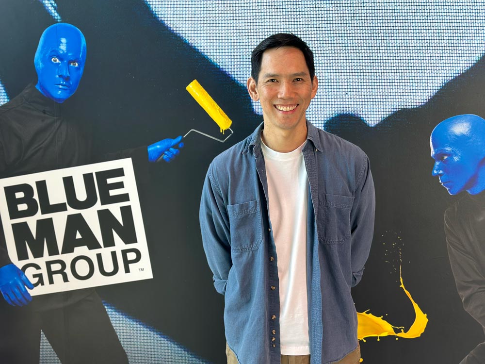 Blue Man Group returns to Orlando with new material, but same ...